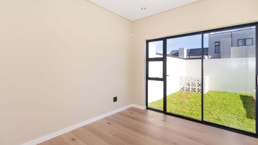 4 Bedroom Property for Sale in Sandown Western Cape